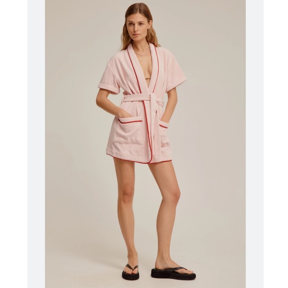 Venroy Other - Venroy Woven Pink & Red Terry Robe/ Beach cover up Size M